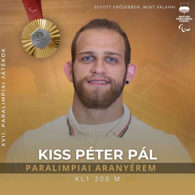 🥇🇭🇺 A kajakos Kiss Péter Pál megvédte paralimpiai címét KL1 200 méteren.
A magyar klasszis 100 méternél faképnél hagyta riválisait, és paralimpiai rekorddal magabiztosan nyert!
Gratulálunk! 🫶🏻