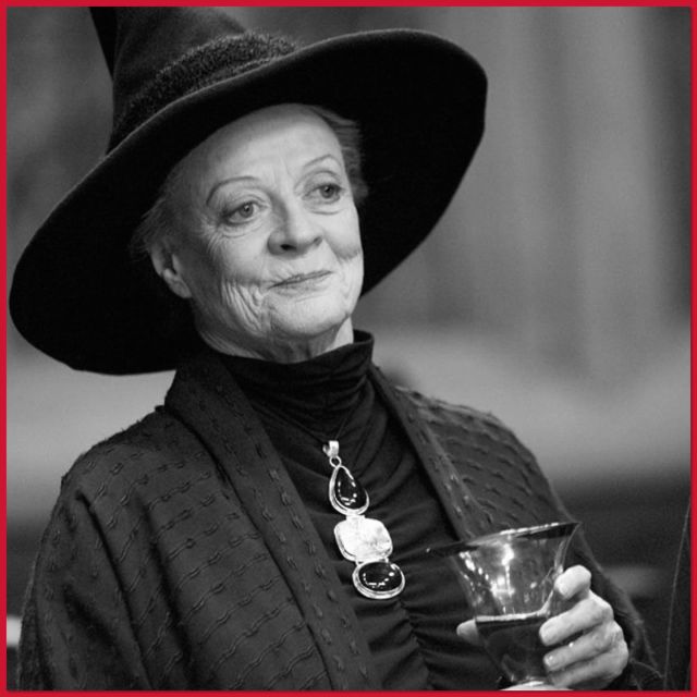 Életének 89. évében elhunyt Maggie Smith. 💔
A kétszeres Oscar-díjas brit színésznőt a fiatalabbak a Harry Potter filmek McGalagony professzoraként ismerik, de hét évtizedes karrierje alatt Nagy-Britannia egyik legismertebb és legnépszerűbb színésznője volt.
Legyen neki könnyű a föld!